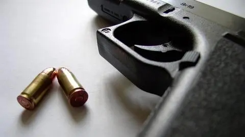 Policjant śmiertelnie postrzelił 28-latka. Dostał zarzuty