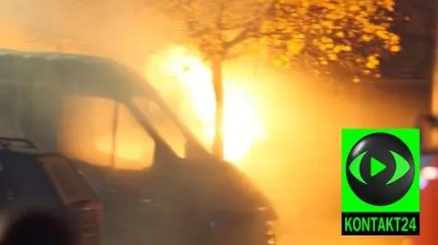 W płomieniach stracił trzy samochody