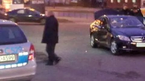 Pościg za mercedesem, strzały