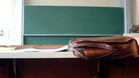 Nysa: matka uczennicy nękała nauczycielkę