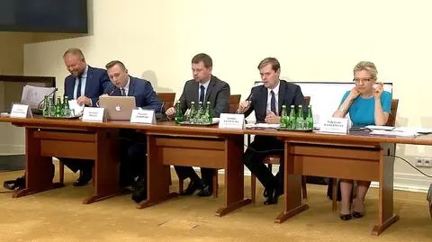 Do spięcia doszło we wtorek w czasie posiedzenia komisji śledczej do spraw Amber Gold