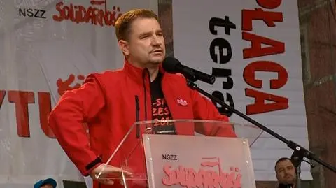 Przewodniczący NSZZ "Solidarność" Piotr Duda przemawiał na Placu Zamkowym