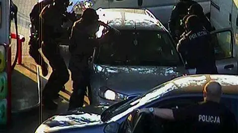 Zatrzymali gangstera, gdy tankował auto