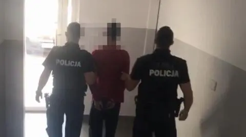 Napadł na taksówkarza, ranił go nożem i... zawiózł do szpitala