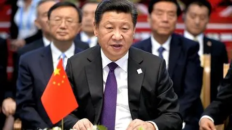 Chiny. Powrót kultu jednostki w nowej erze prezydenta Xi