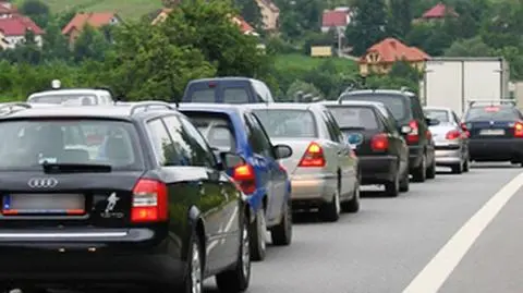 Majówka na drogach: 
53 zabitych, ponad 700 rannych