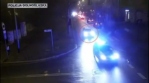 Legnica. W policyjnej eskorcie do szpitala na poród