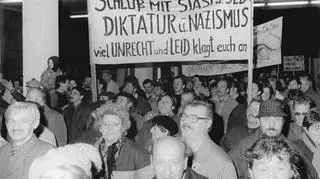 15 stycznia 1990 roku berlińczycy wdarli się do siedziby Stasi