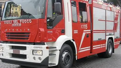 Nożownik zaatakował strażaków. 10 osób rannych