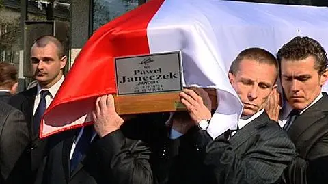 "Broniłeś prezydenta do końca"