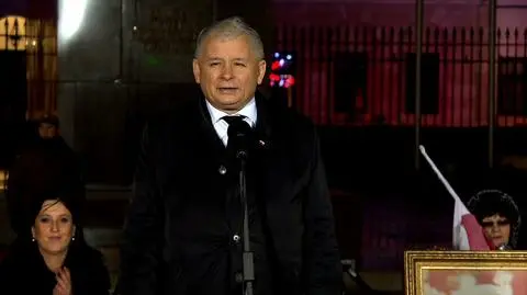 Jarosław Kaczyński podczas kolejnej miesięcznicy katastrofy smoleńskiej