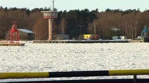 Lód zablokował Świnoujście