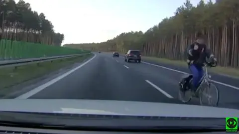 Jagłowice: Rowerzysta jechał pod prąd na drodze krajowej nr 18