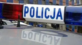 Policjant usłyszał zarzuty, ale nadal pracuje