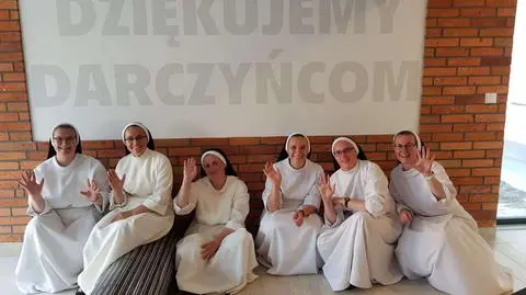 Siostry i chłopcy są wdzięczni za każdą złotówkę 