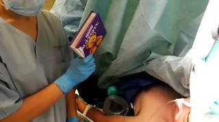 Udana operacja mózgu, w trakcie której wybudzono pacjenta