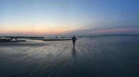 Wrocławianin przepłynął Kanał La Manche. "Pierwszy na świecie, który zdobył dwa Everesty"