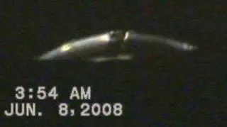 Przełomowe 2,5 godzinne nagranie z latającymi spodkami niedawno obiegło media na całym świecie. Badacze UFO i dziennikarze nie mają wątpliwości - jeśli film jest prawdziwy, to jest to największy dotąd dowód na istnienie UFO. 