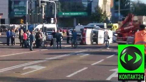 Wypadek karetki. Pacjentka nie żyje