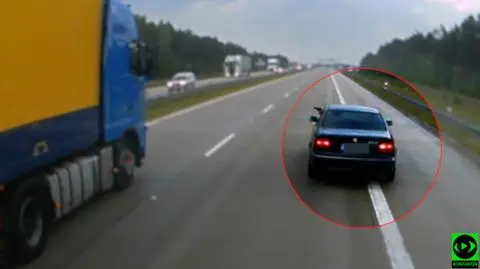 Incydent na A4. Celował w ciężarówkę przedmiotem przypominającym broń