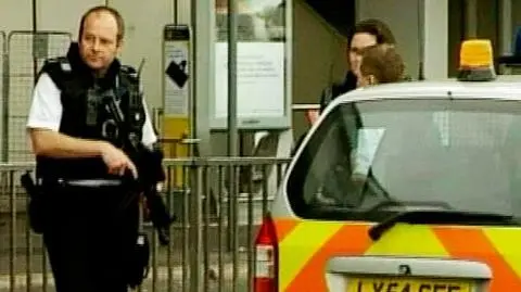 Antyterroryści bronią Londynu... przed chili