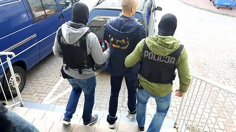 Policja zatrzymała 26-latka, który w niedzielę zbiegł z prokuratury