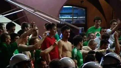 Gorąca noc na poznańskim rynku. Chuligani w akcji