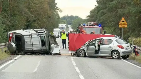 Jedna osoba nie żyje, siedem rannych po zderzeniu czterech samochodów