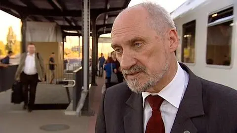 Macierewicz: będzie biała księga i prawda
