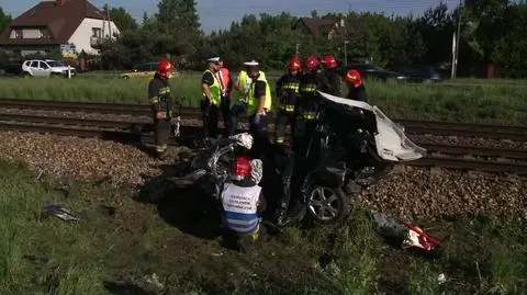 Ominął rogatki i prosto pod pociąg towarowy