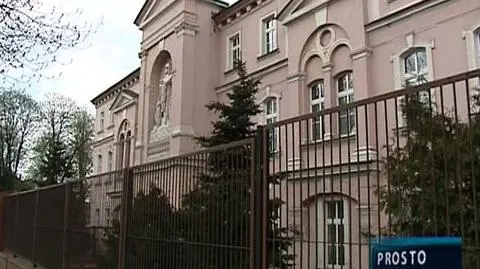 Zakonnikce biły dzieci do krwi