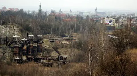 Teren dawnego płaszowskiego obozu pozostaje niezagospodarowany