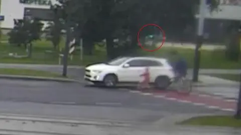 Strzałki na skrzyżowaniach – już nie zielone, tylko pomarańczowe?