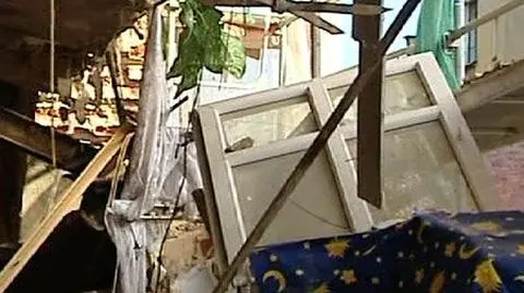 Runęła ściana i strop. 19 osób ewakuowanych