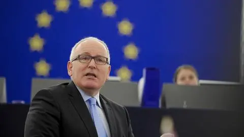 Timmermans ma podsumować kontakty z Warszawą