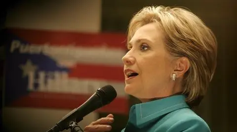 Clinton wygrywa w Portoryko, wyścig trwa