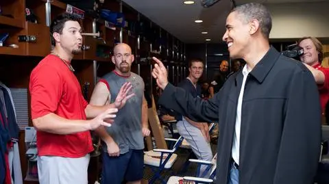 Fani Czerwonych Skarpet vs. Obama. Wybuczeli prezydenta