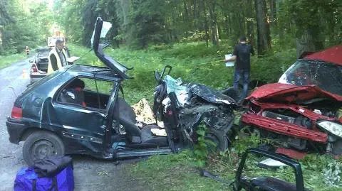 Tragedia na drodze w Miradzu: 3 osoby nie żyją
