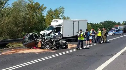 Wypadek pod Leśną Górą. Zginęła 1 osoba, 4 osoby ranne