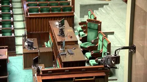 Pomimo wakacji opozycja pozostaje w gotowości