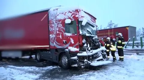 Zderzenie trzech ciężarówek na A4