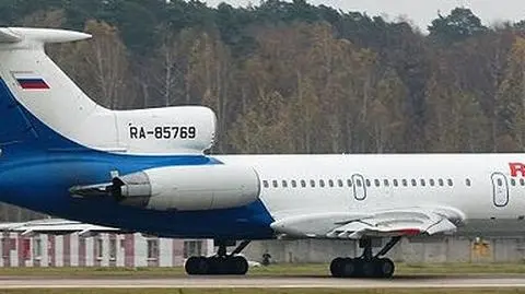 Zepsuł się silnik Tu-154. Musiał awaryjnie lądować
