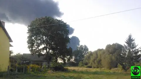 Słup dymu widać z odległości kilku kilometrów