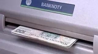 27.08 |Złodziej ogołocił konto, wcześiej ukradł kartę płatniczej na której zanootowano PIN