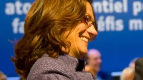 O północy, nad jeziorem. Romantyczny ślub minister