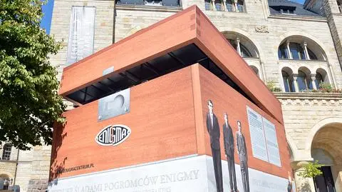 Szyfrokontener stoi przy ul