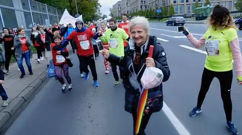 Jeździł na wózku. Teraz zrobił swoją kolejną "życiówkę" w biegu