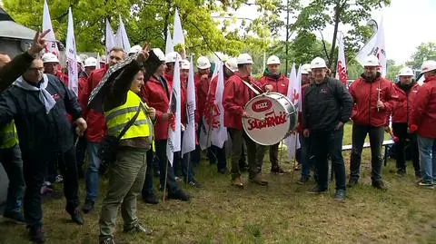 Protest pracowników sądów i prokuratur. Ziobro: mamy projekt ustawy
