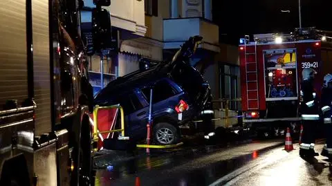 Szklarska Poręba. Tragiczny wypadek, kierowca nie żyje