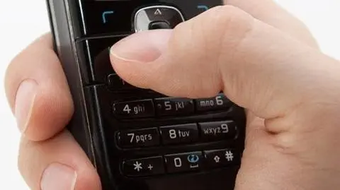 Sto i ani SMS-a więcej